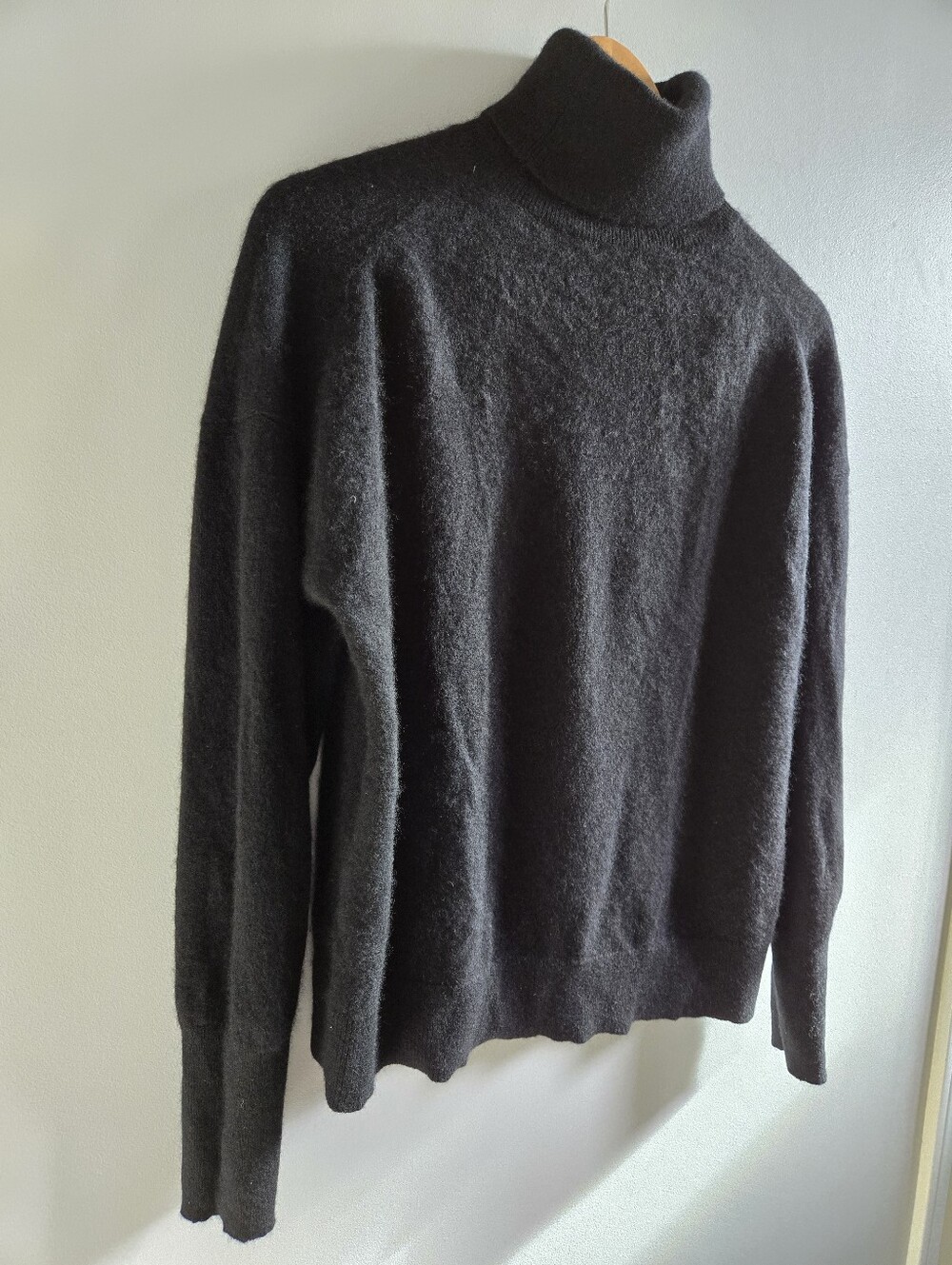 J. Crew 100% Cashmere Black Turtleneck Sweater Size Large